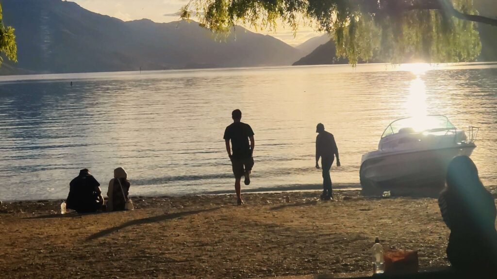 Queenstown Bay Beach｜クイーンズタウン・ベイ・ビーチ