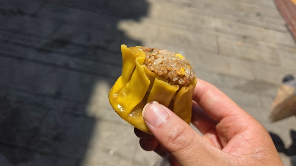 糯米焼売・屋台で売られている様子