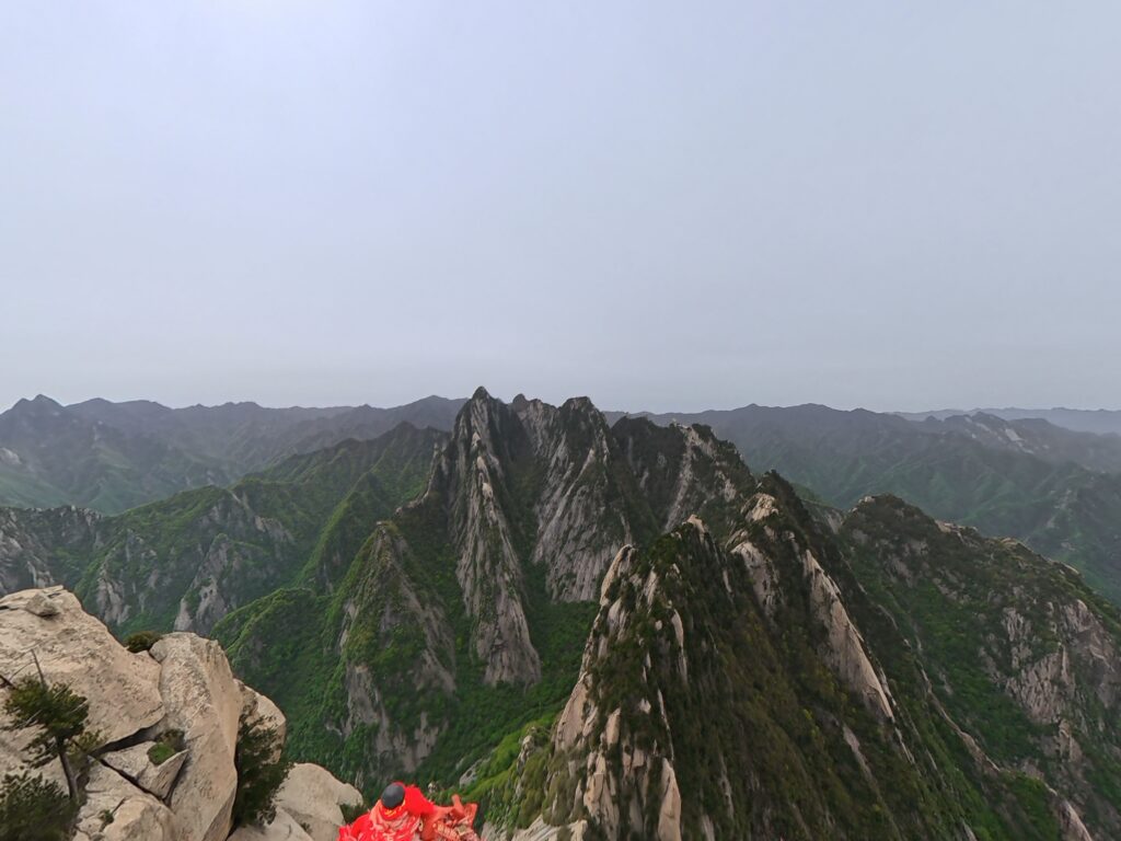 南峰山頂からのパノラマ